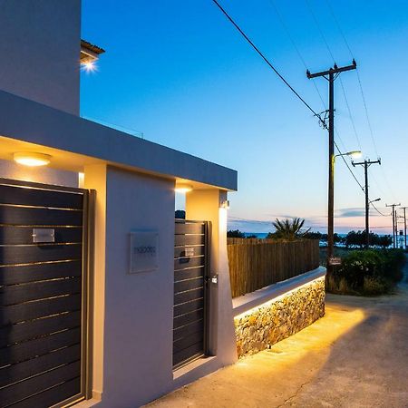 פלאקיאס Naiades Apartment- Minthi/ 1 Bedroom, Beachfront מראה חיצוני תמונה
