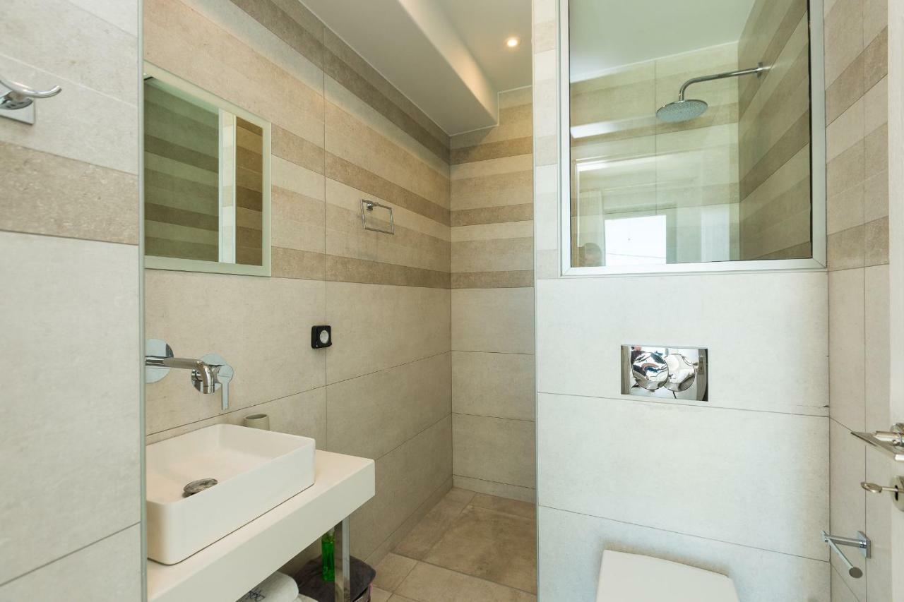 פלאקיאס Naiades Apartment- Minthi/ 1 Bedroom, Beachfront מראה חיצוני תמונה