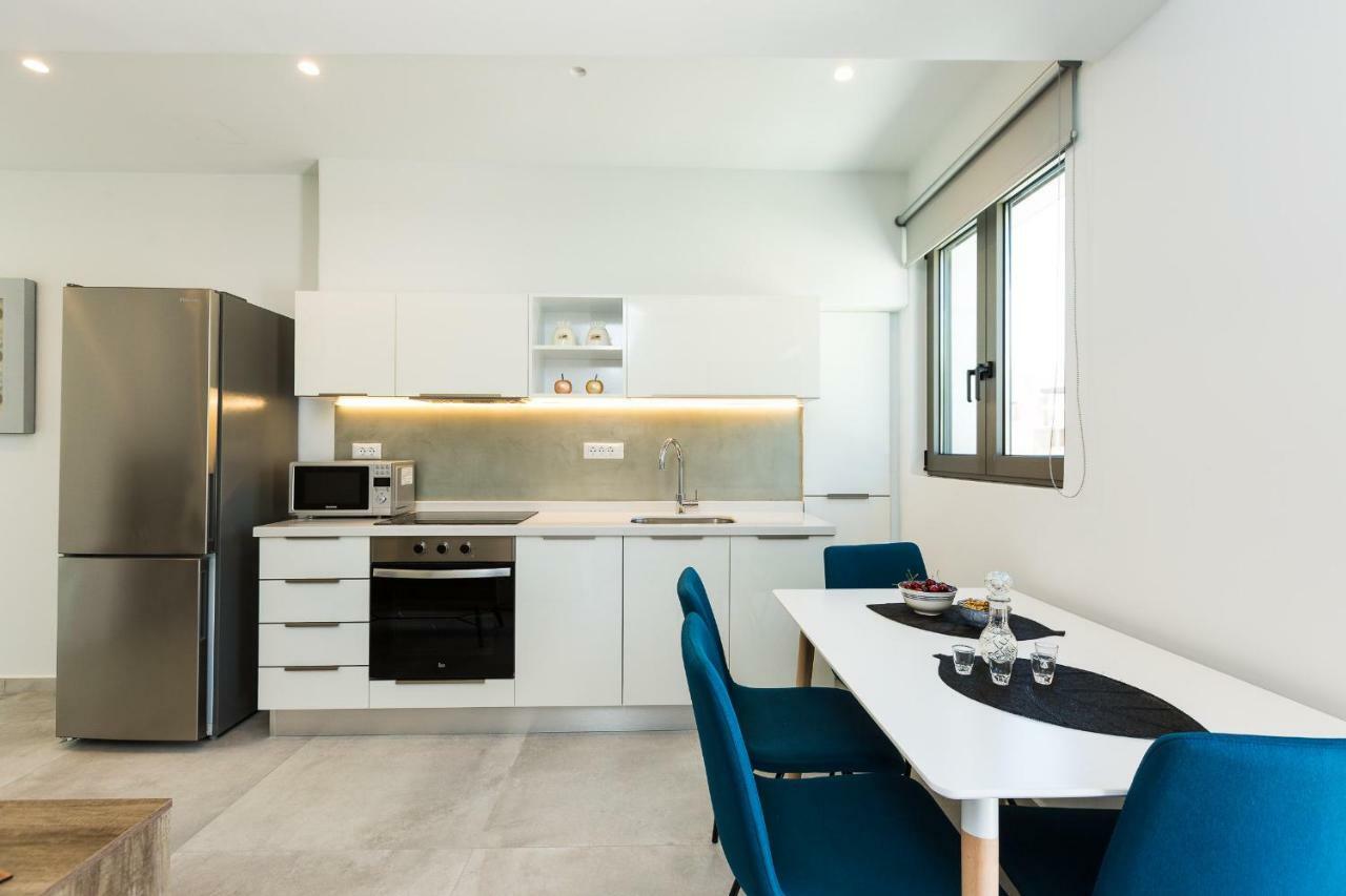 פלאקיאס Naiades Apartment- Minthi/ 1 Bedroom, Beachfront מראה חיצוני תמונה
